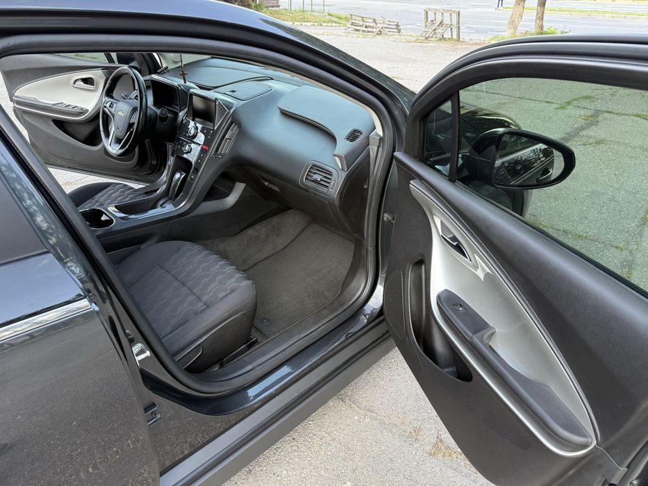 Продам Chevrolet Volt Шевроле вольт 2015 в гарному стані