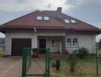 Przestronny dom na sprzedaż w Sadlinkach