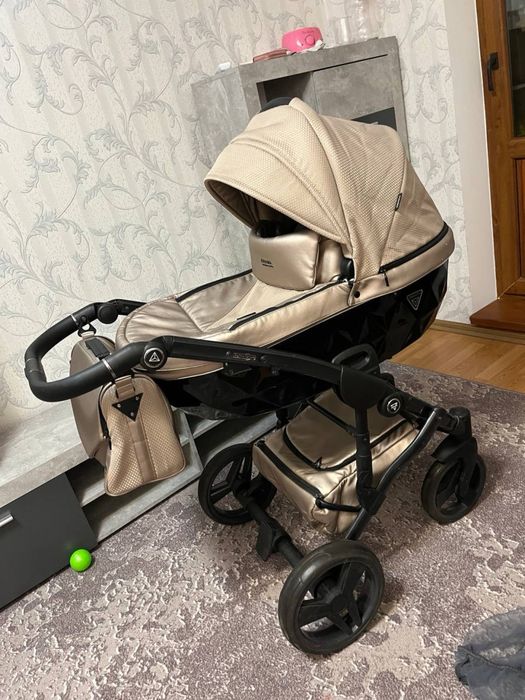 Коляска 2 в 1.