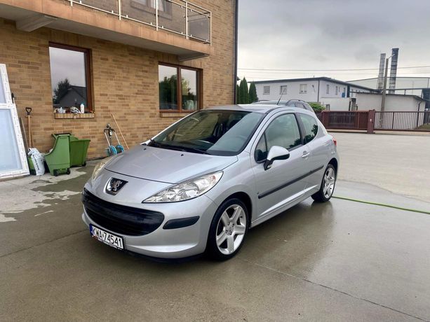 Peugeot 207 z 2007 roku 1.4 starej generacji