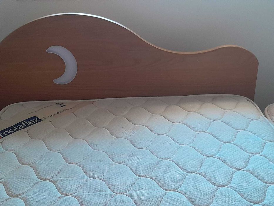 Excelente Oportunidade: um quarto alegre e confortável