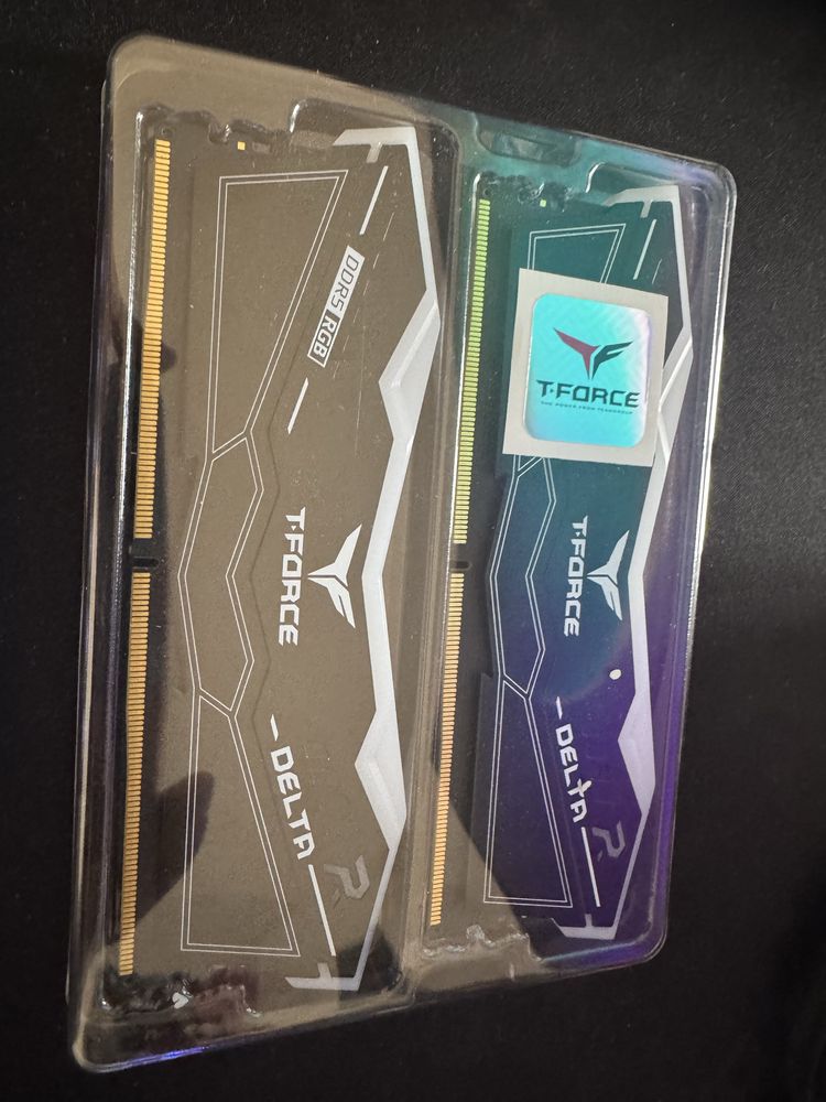 Team T-Force Delta RGB 32GB (2 x 16GB) 288-Pin PC RAM DDR5 7200