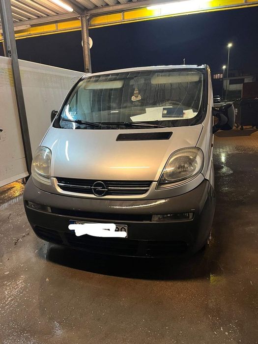 Opel vivaro 2002 r 8os