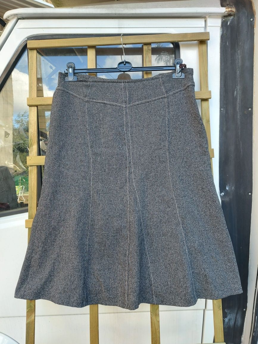 Spódnica damska rozmiar L firma BY Moda zakręcona