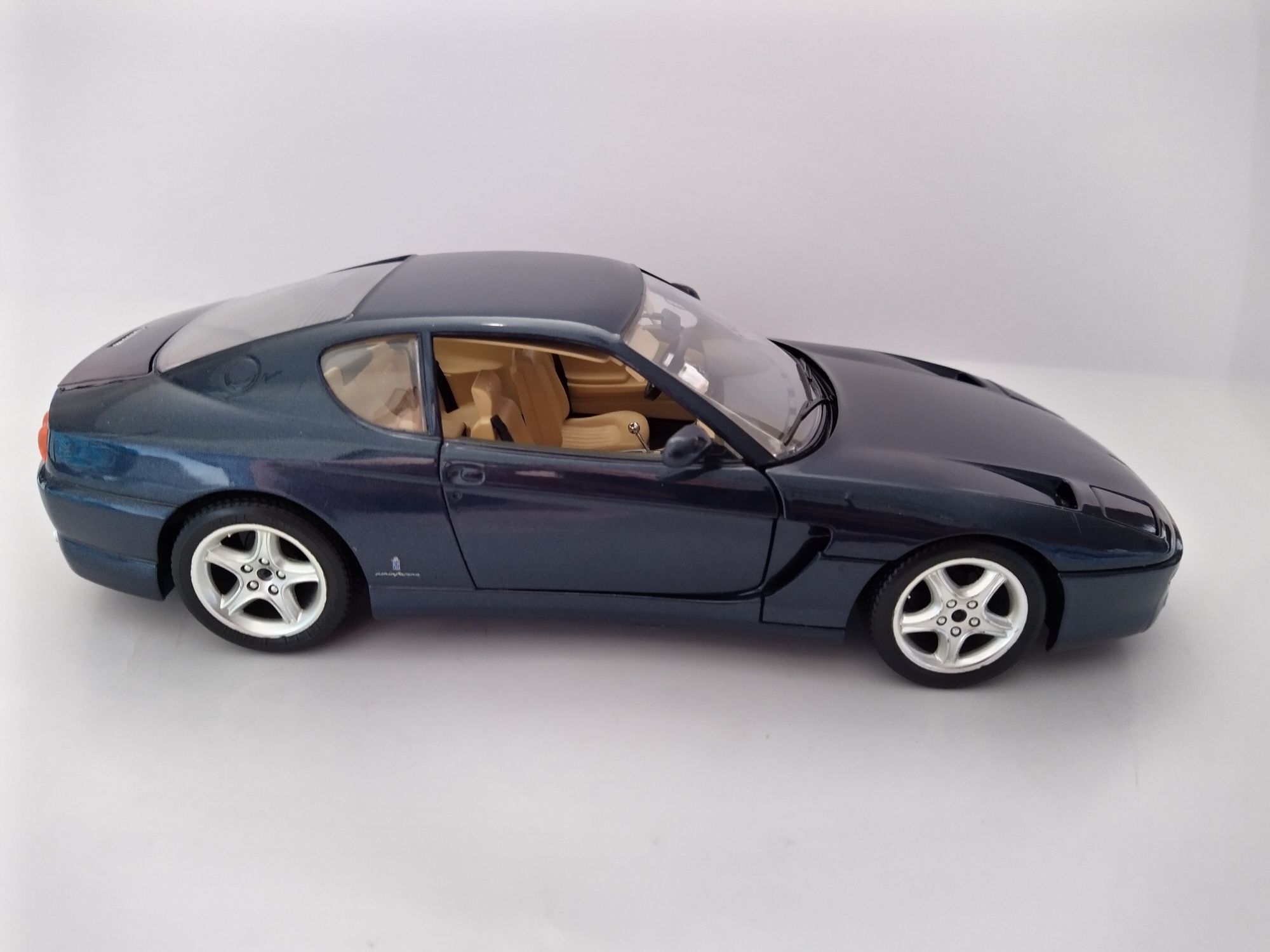 Ferrari 456 GT bburago burago Skala 1:18