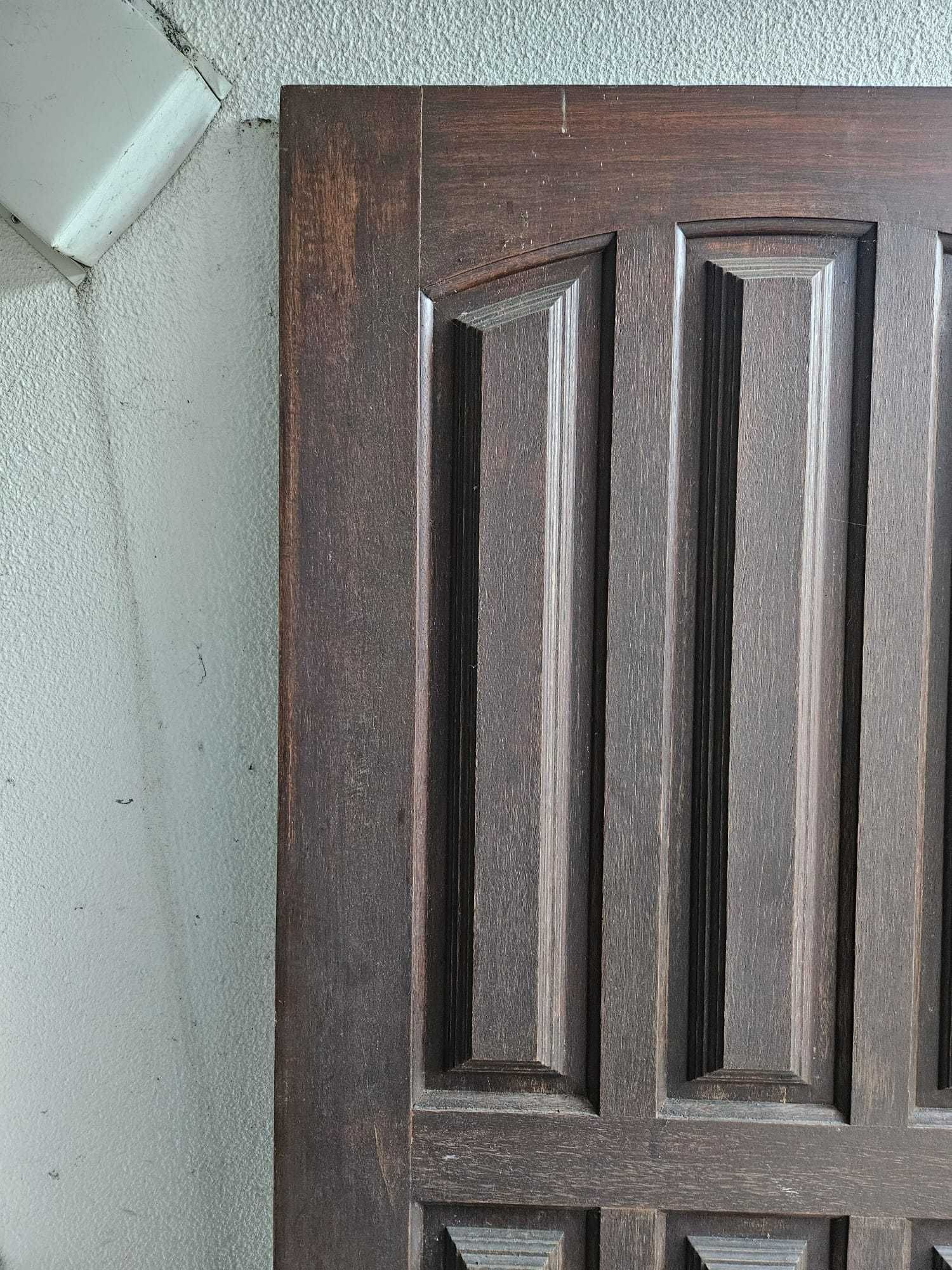 Porta de Madeira - Perfeita para renovar