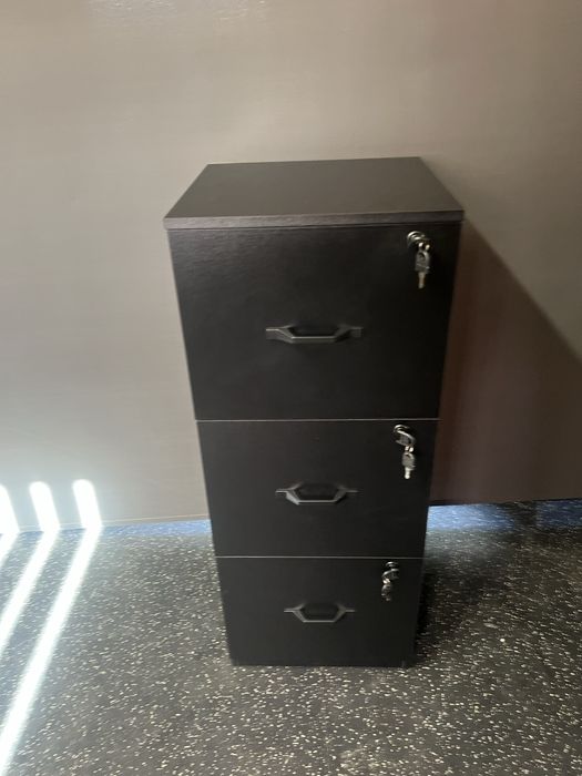Szafka na dokumenty, 3 szuflady zamykame na kluczyk