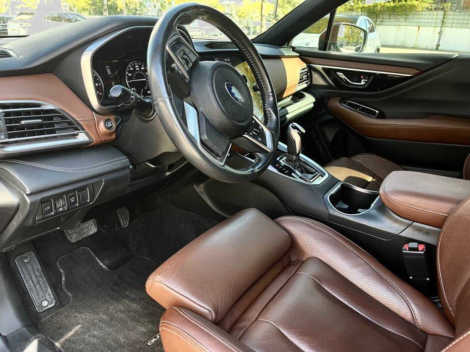 Субару Оутбек 2,4 бензин автомат 2021