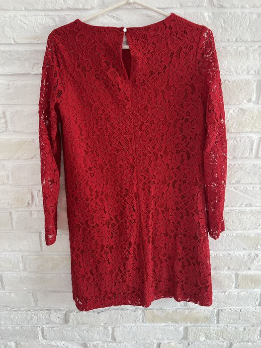 Sukienka Mohito XS czerwona koronka