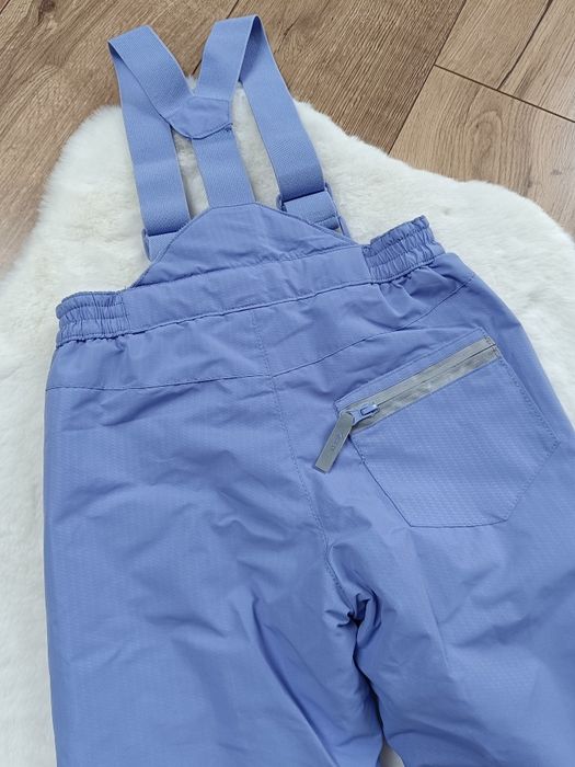 Fioletowe spodnie narciarskie na szelkach 128 cm Cool Club