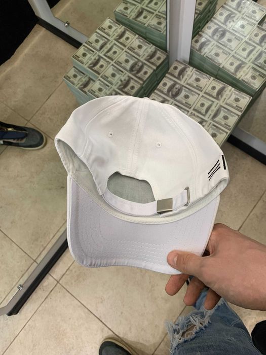 Белая кепка Reclusive кепка с вышивкой кепка gu424