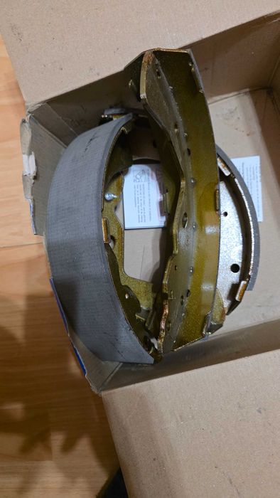 Задні колодки Ford Ranger Mk3 (ТКЕ) 2.0 EcoBlue 4x4