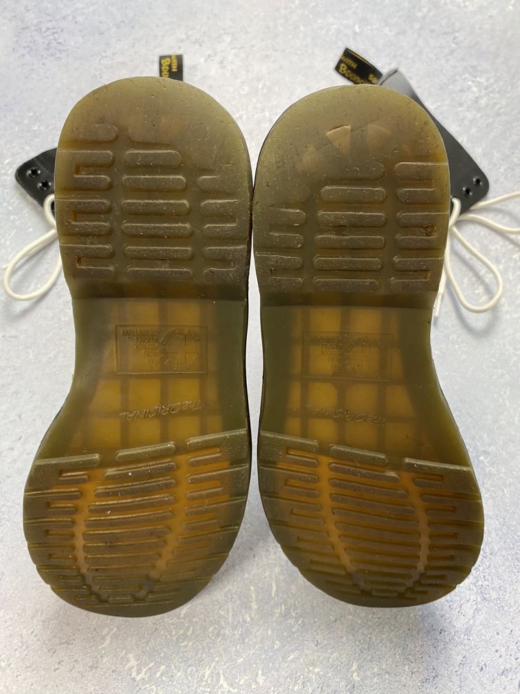 Оригинальные кожанные высокие ботинки Dr Martens 39 размер