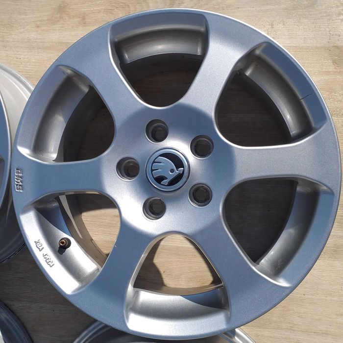 Диски Р16 Шкода 5x112 Октавія Суперб VW Гольф Кадді Туран Джетта R16