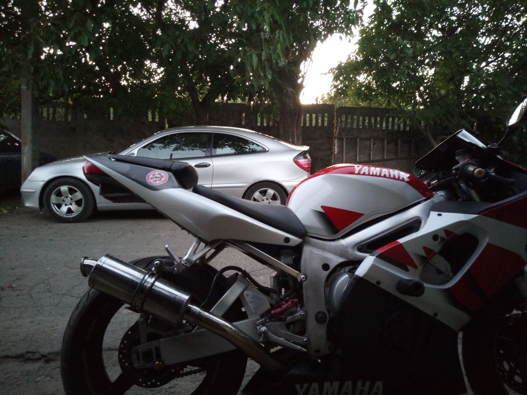 Yamaha YZF R6 2001