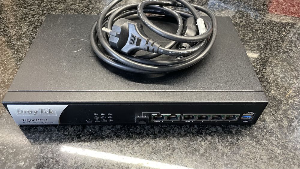 DrayTek 2952 Router64550763257729122