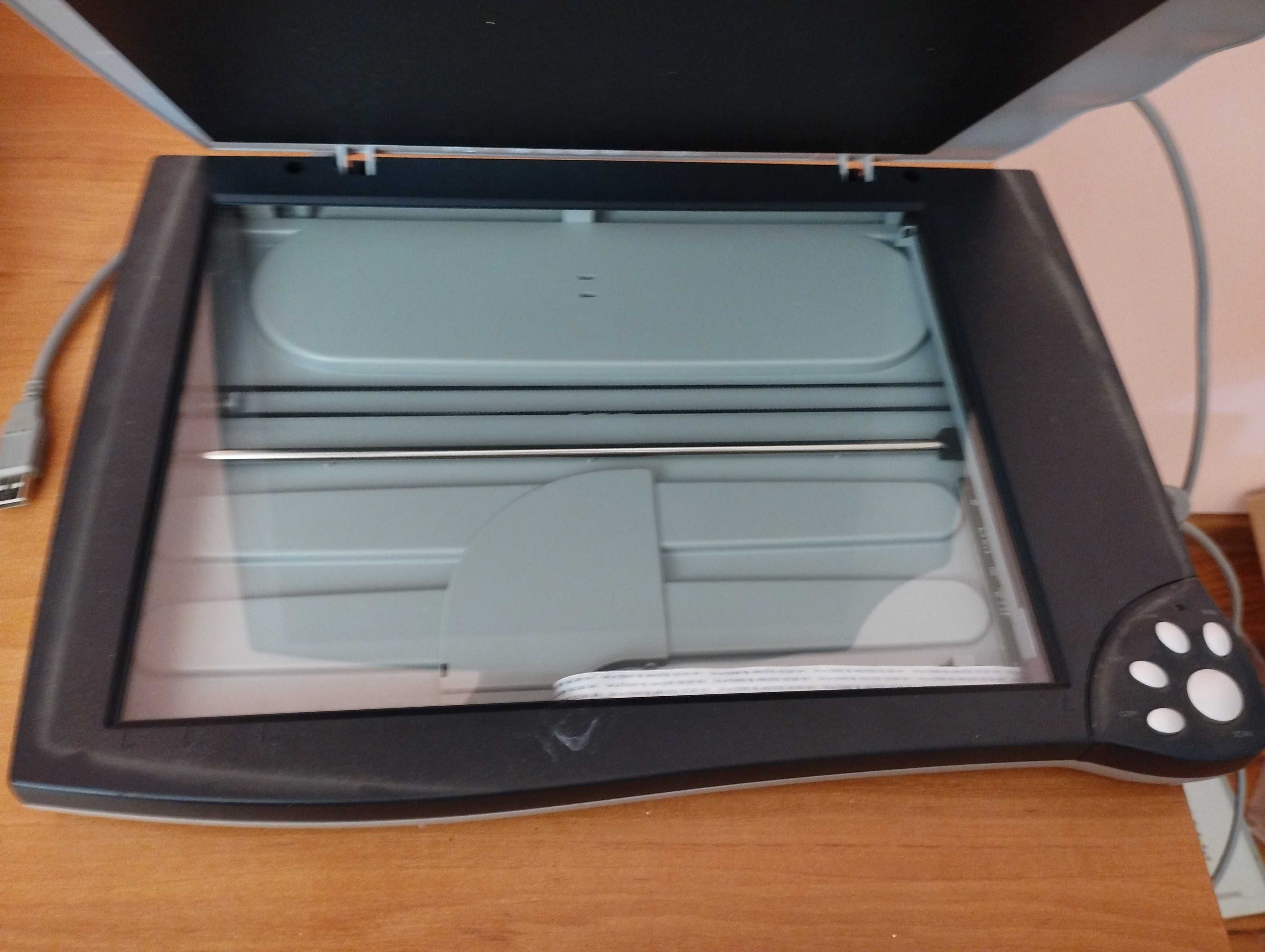 Сканер Mustek BearPaw 1200CU Plus