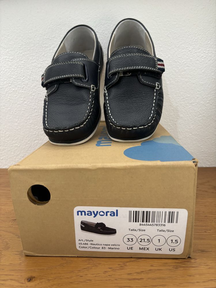 Sapatos de vela Mayoral