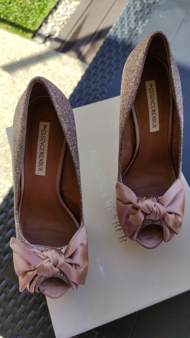 Sapato rosa glitter