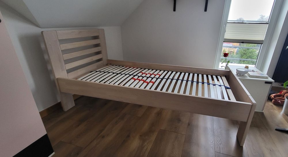 Drewniana rama łóżka 90x200