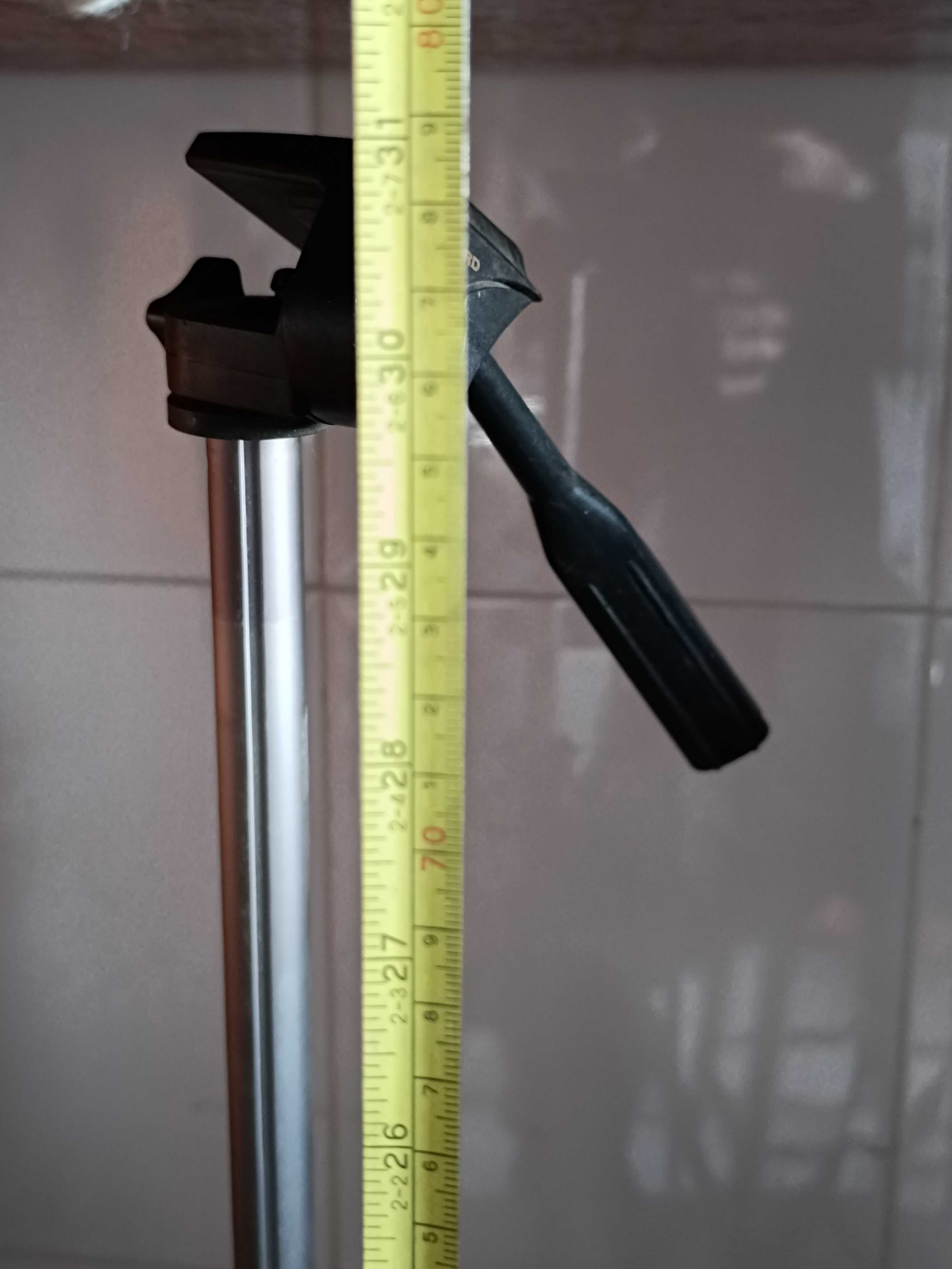 2 Tripés para Máquinas Fotográficas