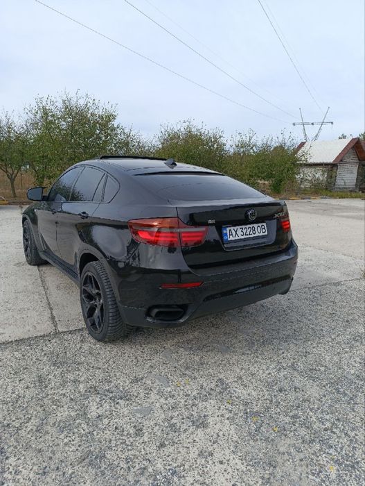 Продам свою BMW X6 4.4л бенз