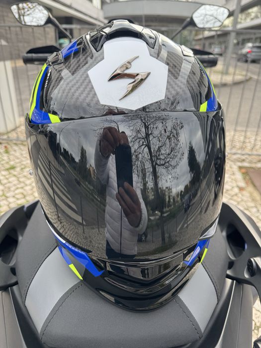 Capacete scorpion  novo com caixa L