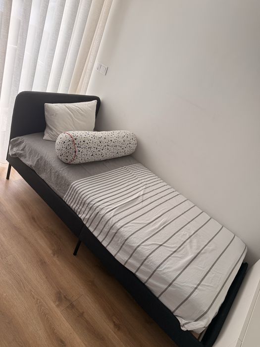 Cama de solteiro com colchao