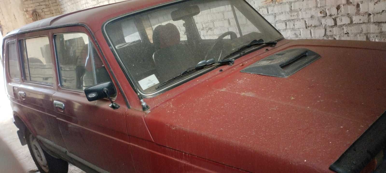 Легковий автомобіль Нива 2131 б/в.