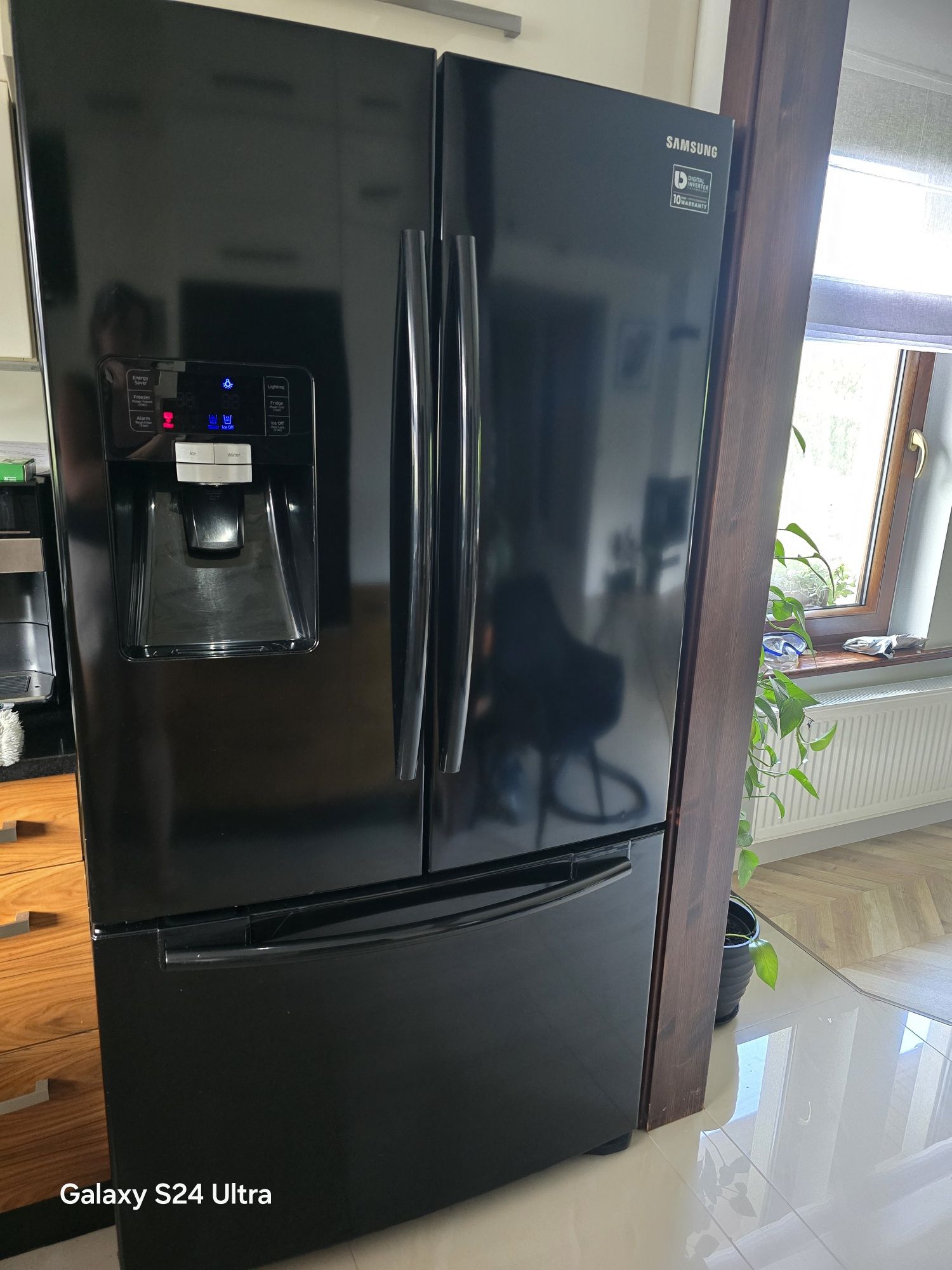 Lodówka Samsung RFG23UEBP