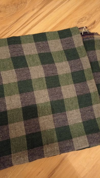 Gruby materiał w kratę