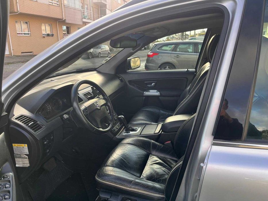 Volvo XC90 2004 - Robustez e Conforto
