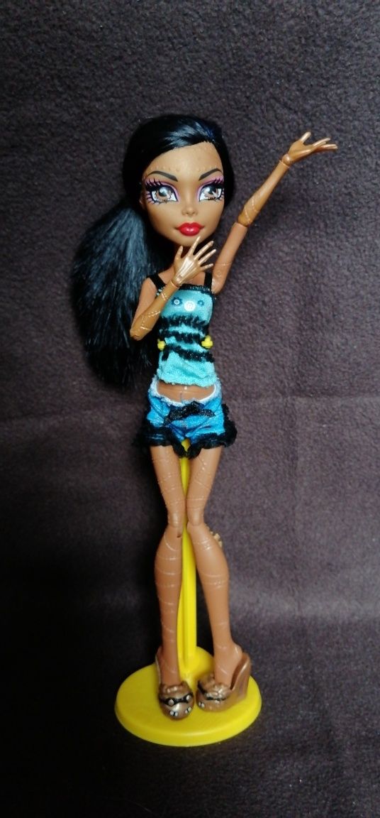 Robbeca Steam Dead Tired lalka Monster High