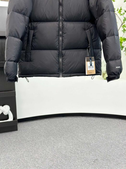 Czarna kurtka puchowa S