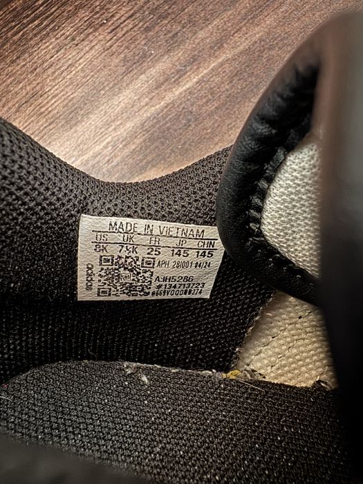 Adidasy dziecięce marki adidas rozm 25 czarno białe