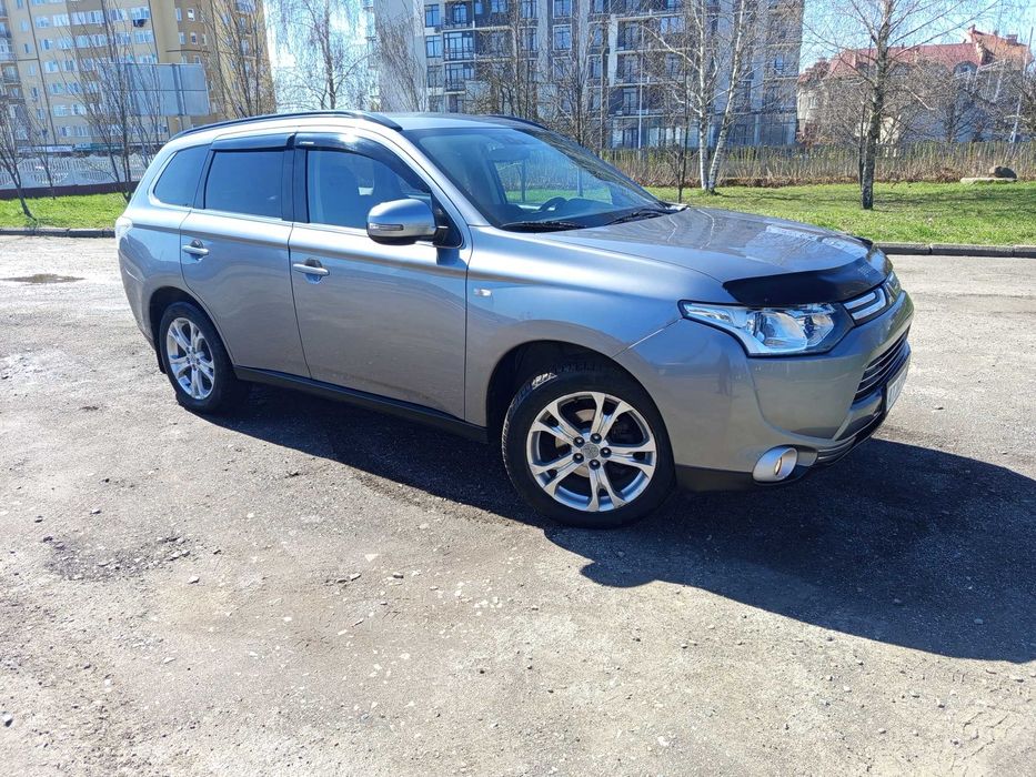 Mitsubishi Outlander 2,2 дизель