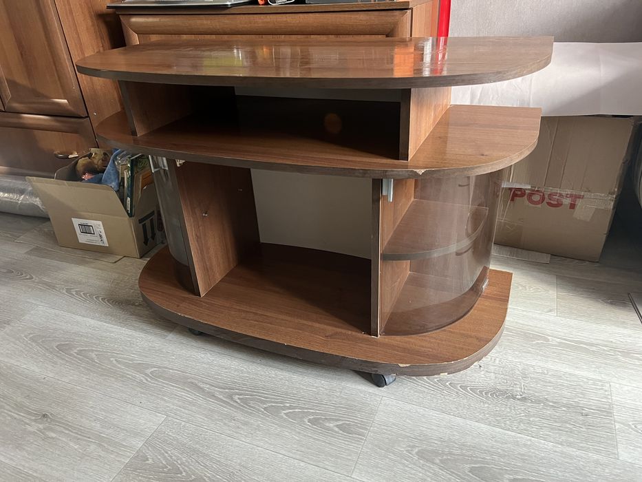 Підставка під телевізор