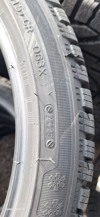 Opony zimowe 225/40/18 Taurus nowe