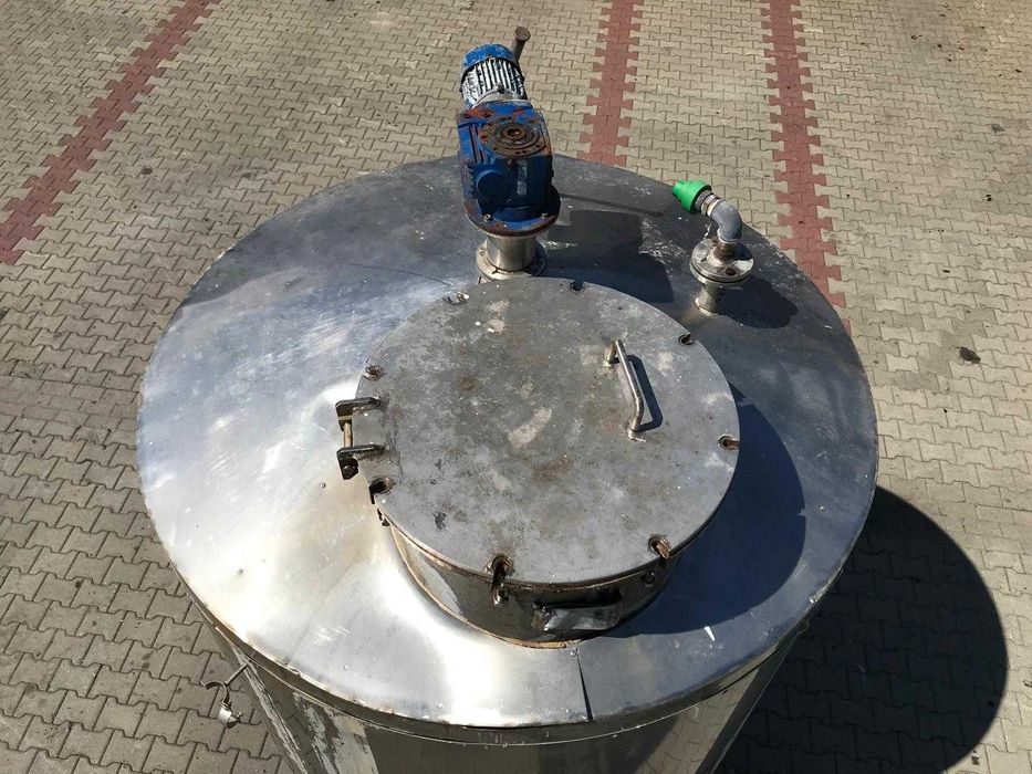 Zbiornik stalowy nierdzewny 3000l kwasoodporny ocieplony z mieszadłem