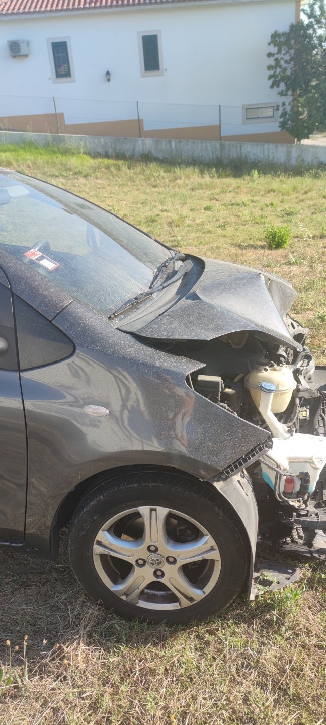 Toyota Yaris 1.4D4D 2010 para peças