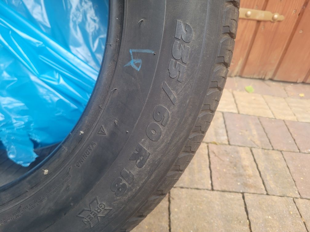 Opony Michelin 235/60/18
