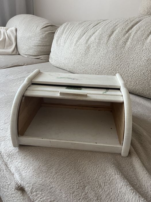 Drewniany chlebak 32x25cm
