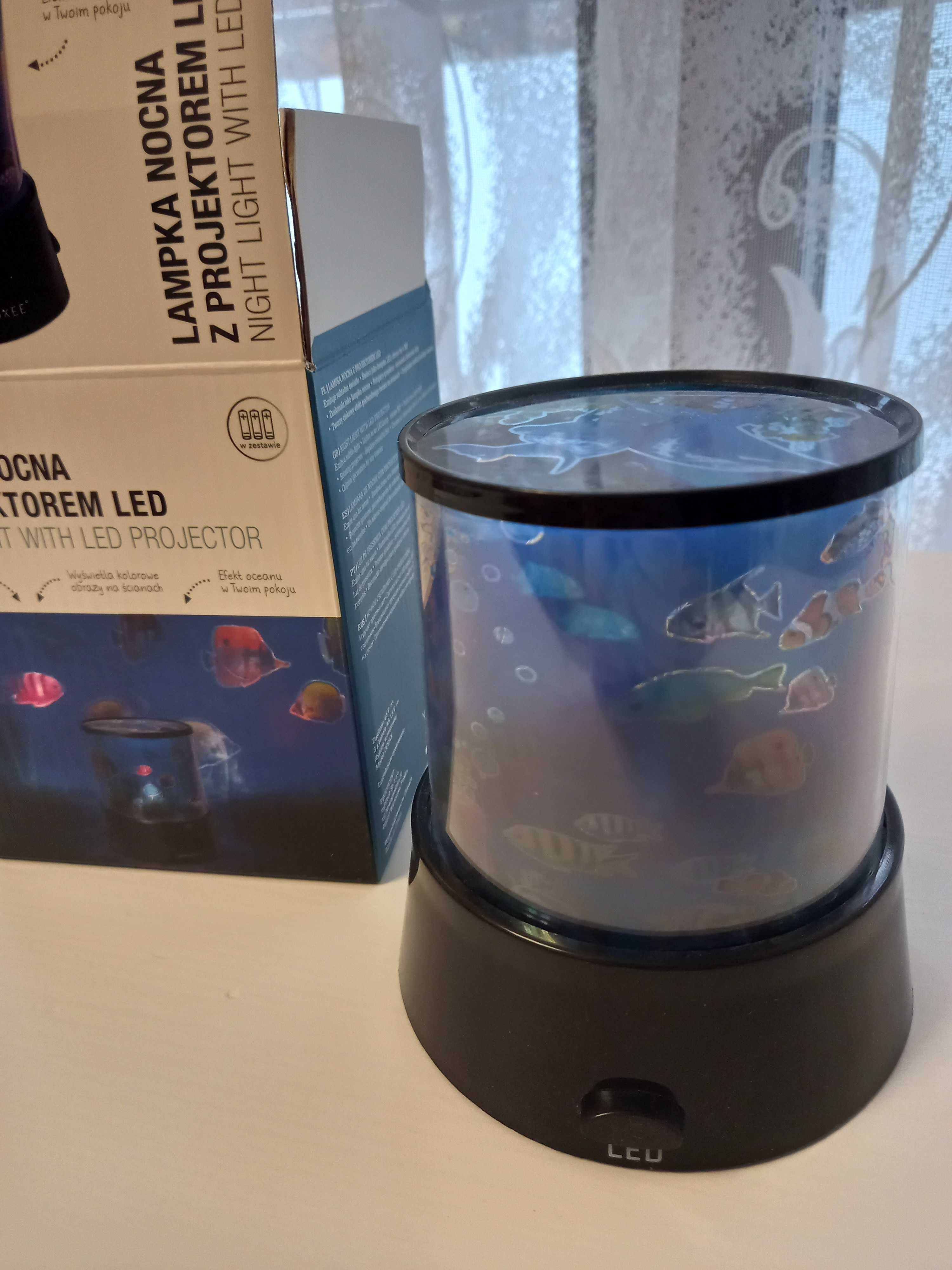 Lampka nocna z projektorem LED akwarium