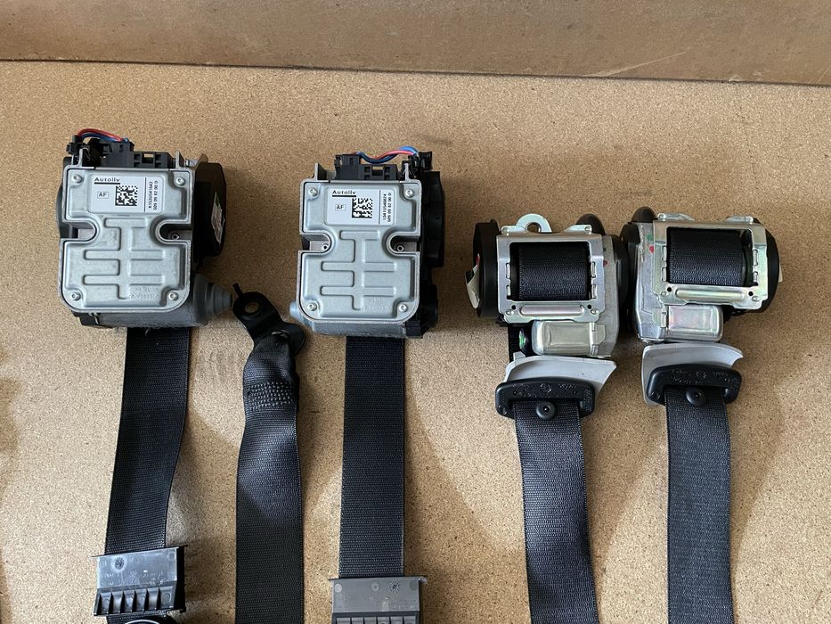 Pas pasy bezpieczenstwa przod tyl prawy lewy Meredes Cls w219 Lift