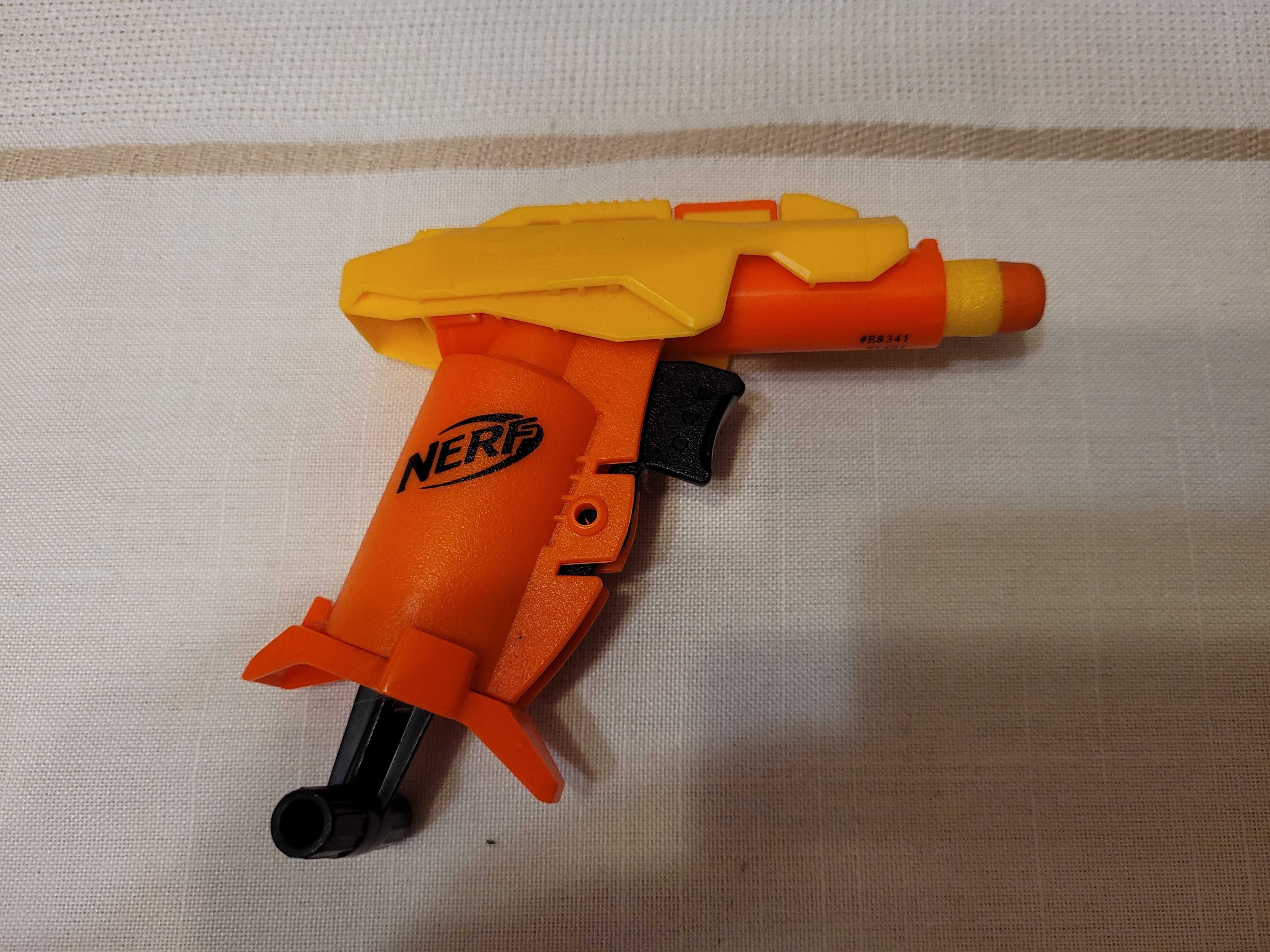 Pistolet nerf na strzałki