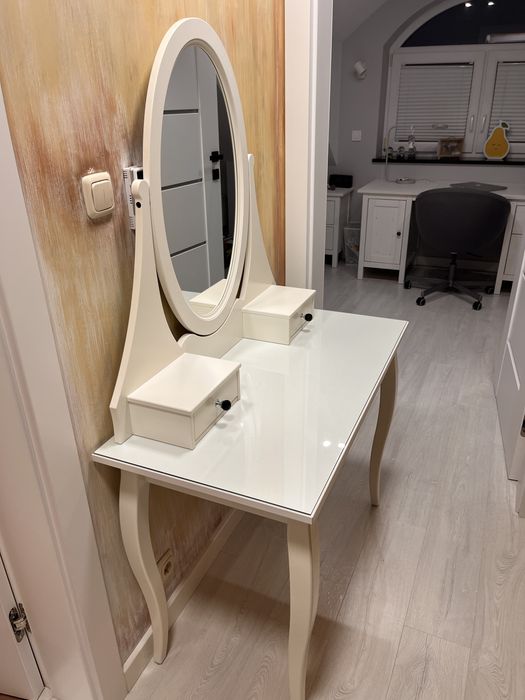 Toaletka Hemnes Ikea