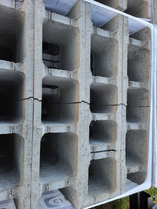 Pustak szalunkowy betonowy zalewowy bloczek PBS24 Brutto 24x24x50