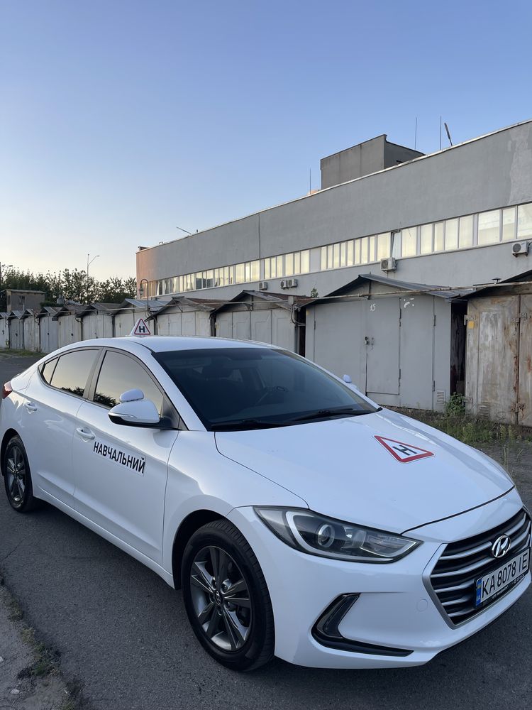 Уроки вождения, Инструктор по вождению (Автомат, механика)
