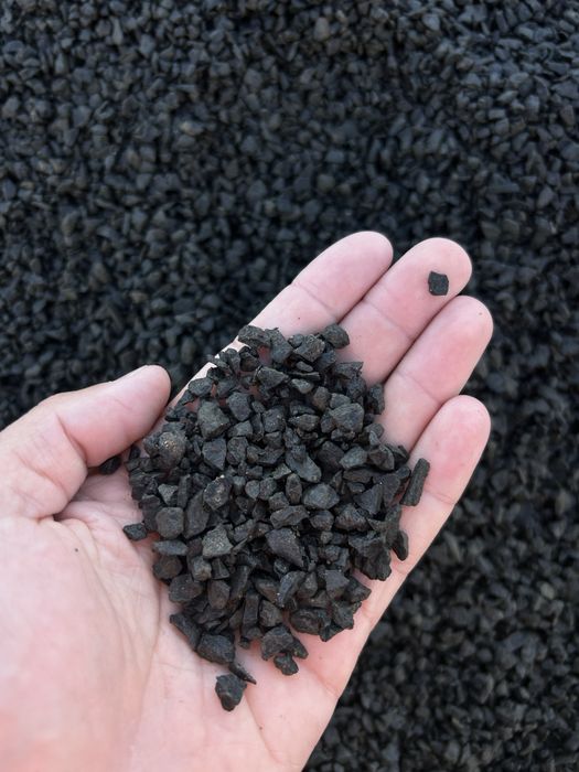 CZARNA ZASYPKA BAZALTOWA Czarny Bazalt 0-2, 1-3, 2-5 mm Fuga Miał Grys