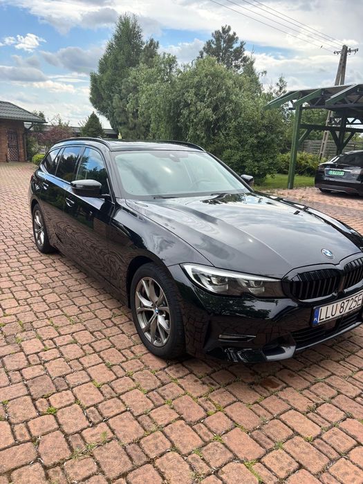 BMW Seria 3 BMW Seria 3 320d Touring xDrive Sport Line Panorama + 2 komplet kół